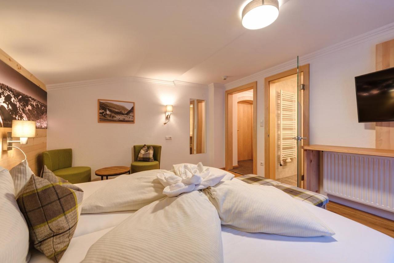 Hotel Enzian Paznaun See Ngoại thất bức ảnh