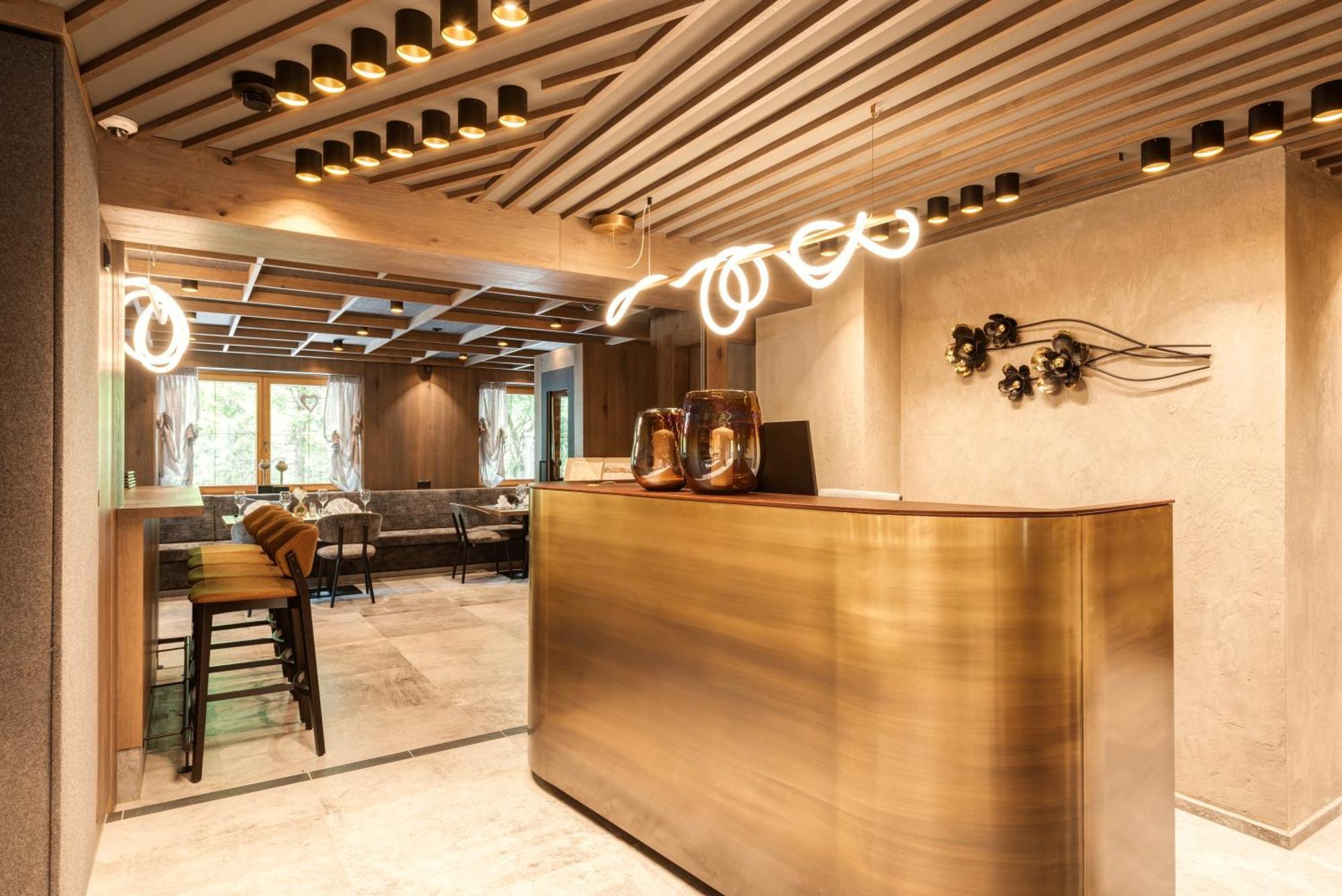 Hotel Enzian Paznaun See Ngoại thất bức ảnh