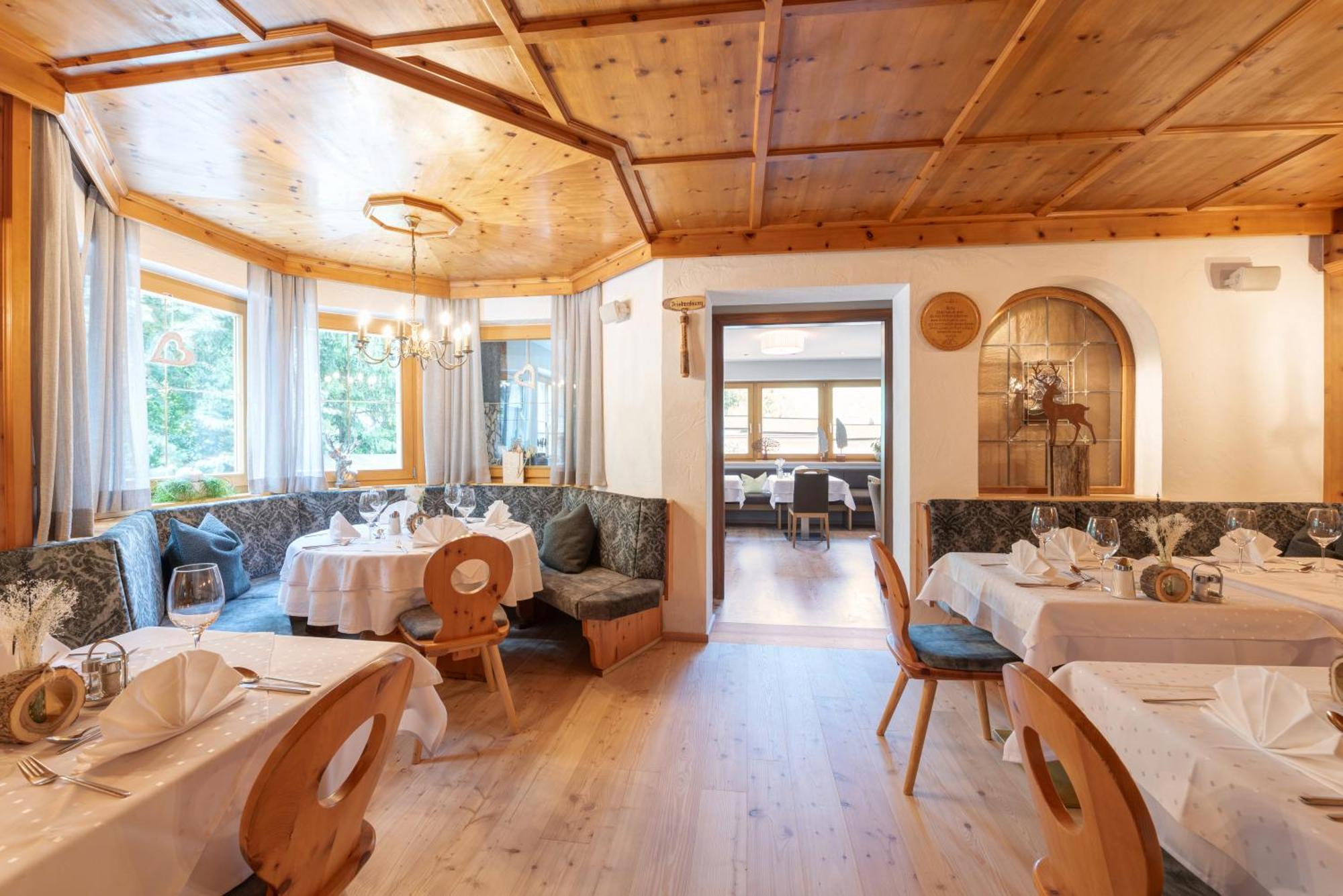 Hotel Enzian Paznaun See Ngoại thất bức ảnh