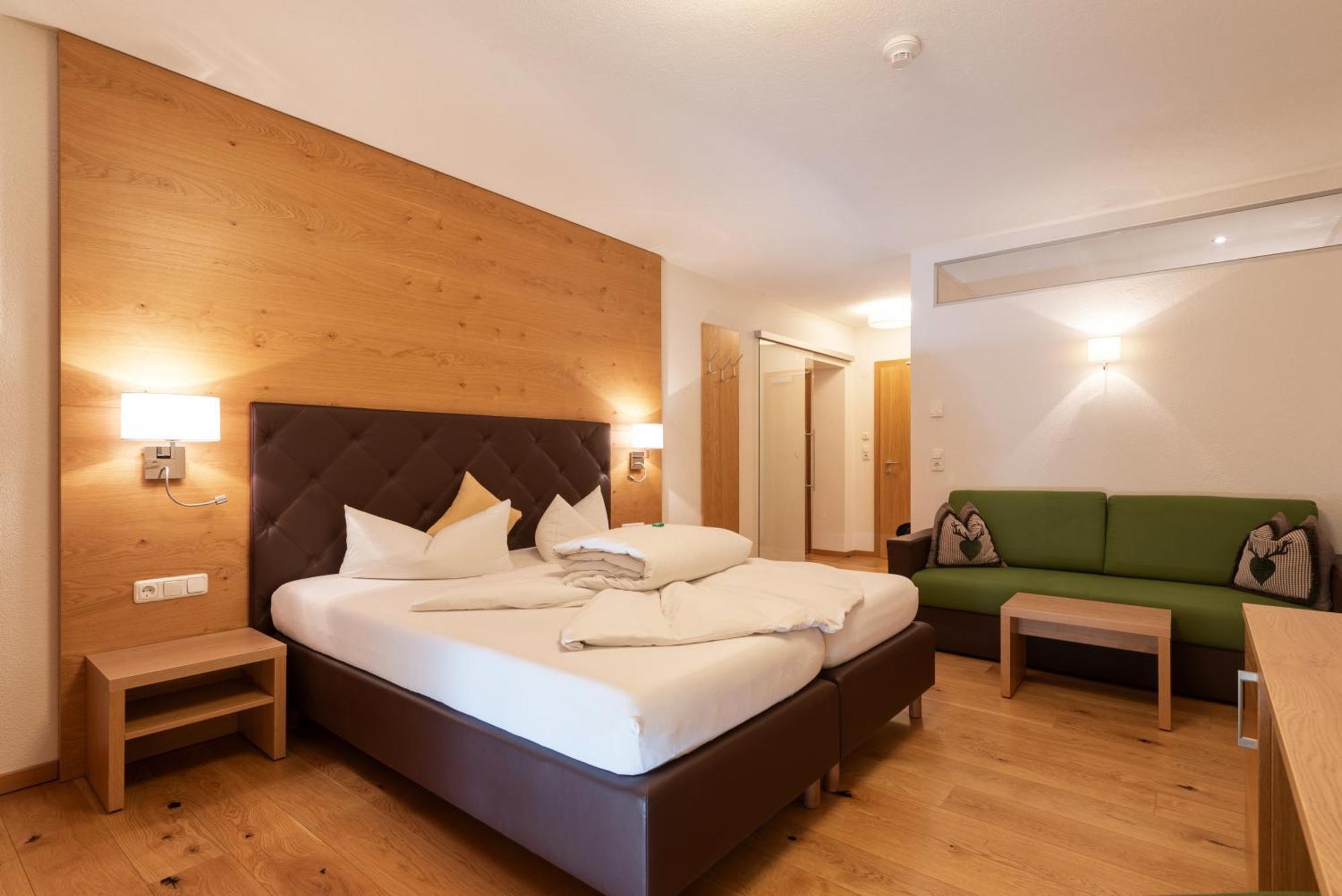 Hotel Enzian Paznaun See Ngoại thất bức ảnh