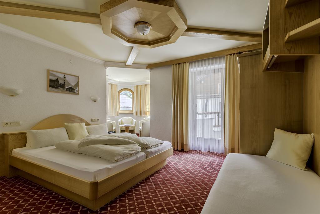 Hotel Enzian Paznaun See Ngoại thất bức ảnh
