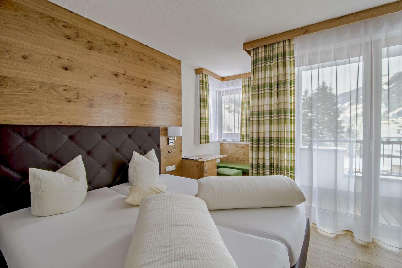 Hotel Enzian Paznaun See Ngoại thất bức ảnh
